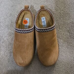 American Exchange Tan Women's Slippers